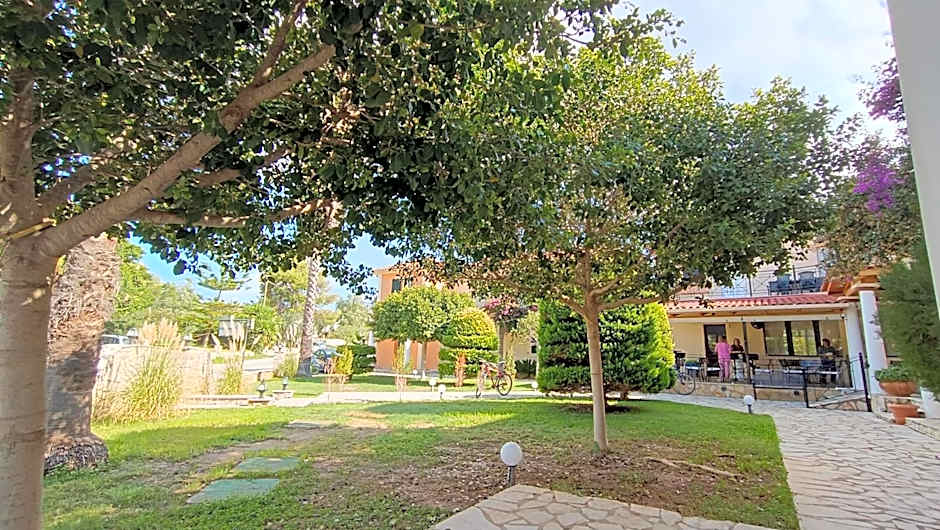 Elanthi Village Apartments