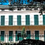 Royal Frenchmen Hotel and Bar