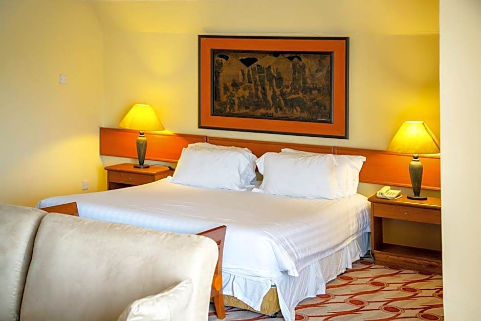 Golf Course Hotel