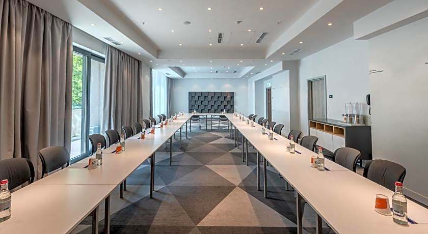 Holiday Inn Express Yerevan By IHG