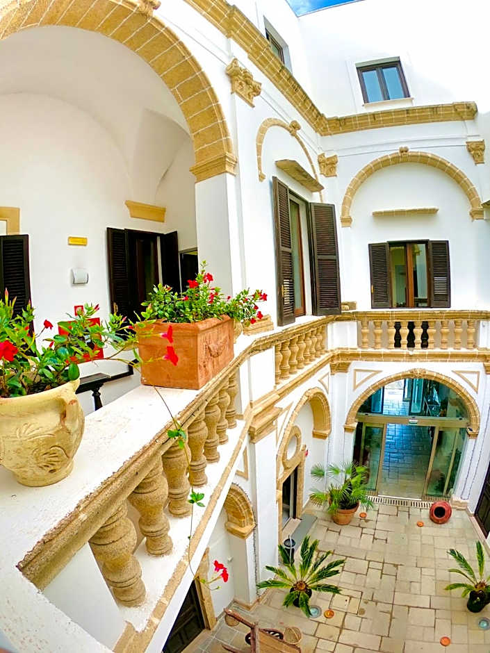 Al Pescatore Hotel & Restaurant