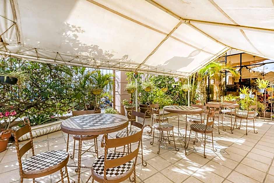 Capital O Colina Dorada