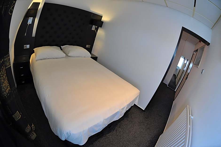 Budget Hotel Le Beau Rivage