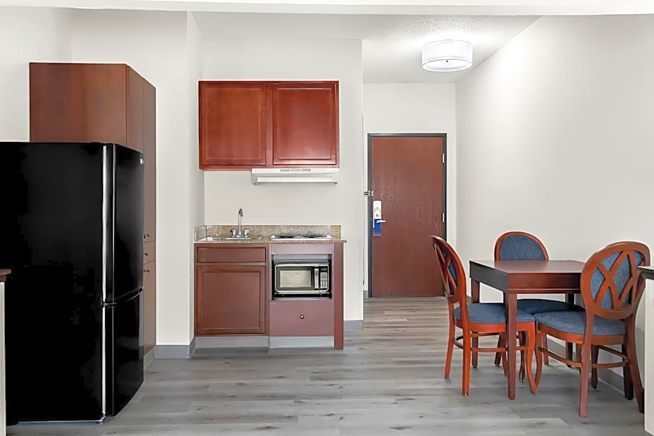 Comfort Suites Southfield/Detroit