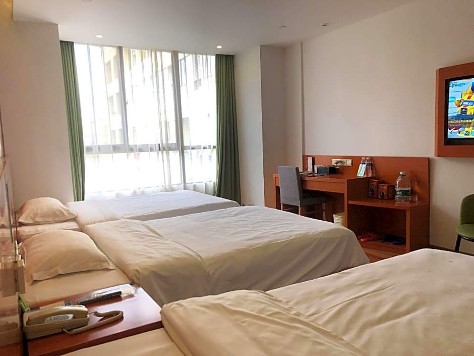 Vatica Hotel Fuyang Linquan Tenghui International City Branch
