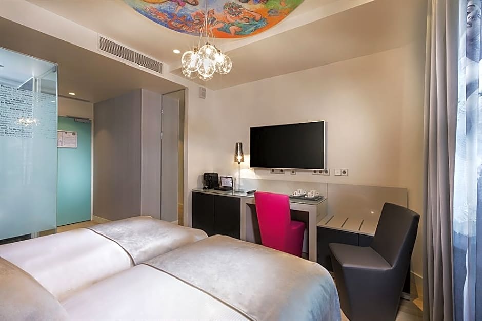 Lyric Hotel Paris