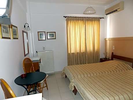 Economy Twin Room with City View