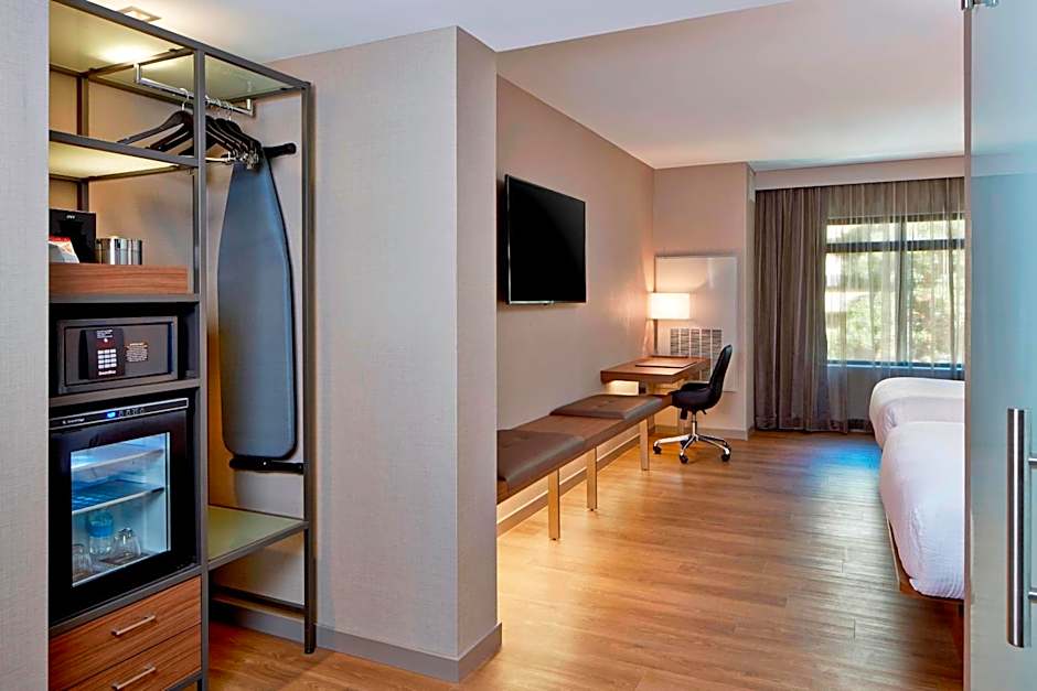 AC Hotel by Marriott Seattle Bellevue/Downtown