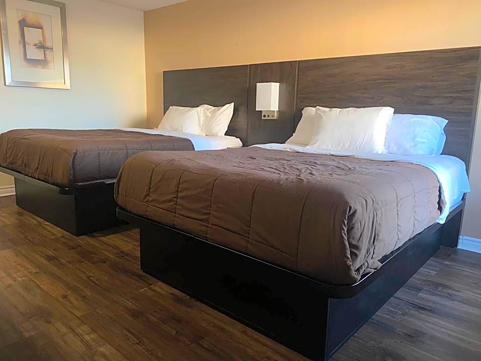 Knights Inn By The Falls