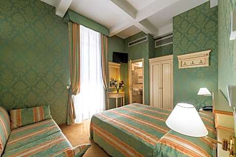 Superior Double or Twin Room with Terrace