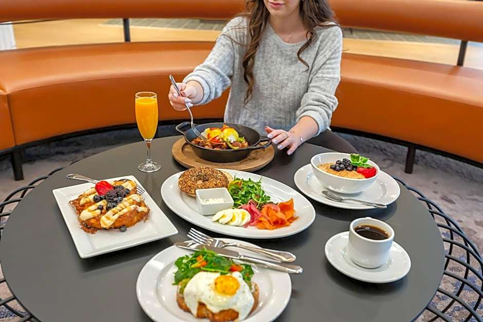 Cambria Hotel Spokane Airport