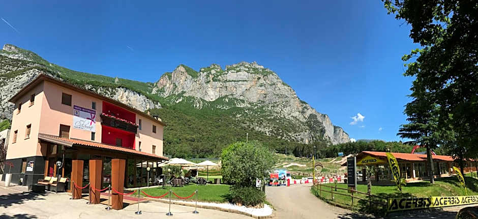 Photo 1 of 50 of Hotel Ciclamino
