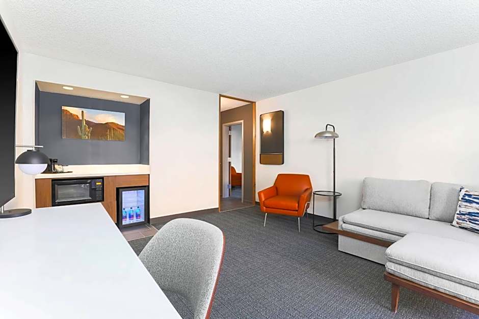 Courtyard by Marriott Tucson Airport