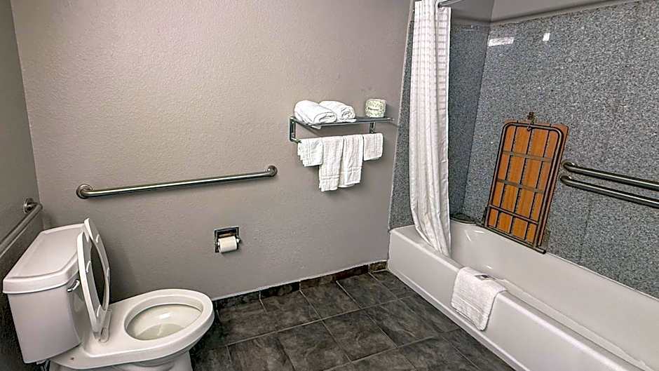 Motel 6-Oklahoma City, OK - South