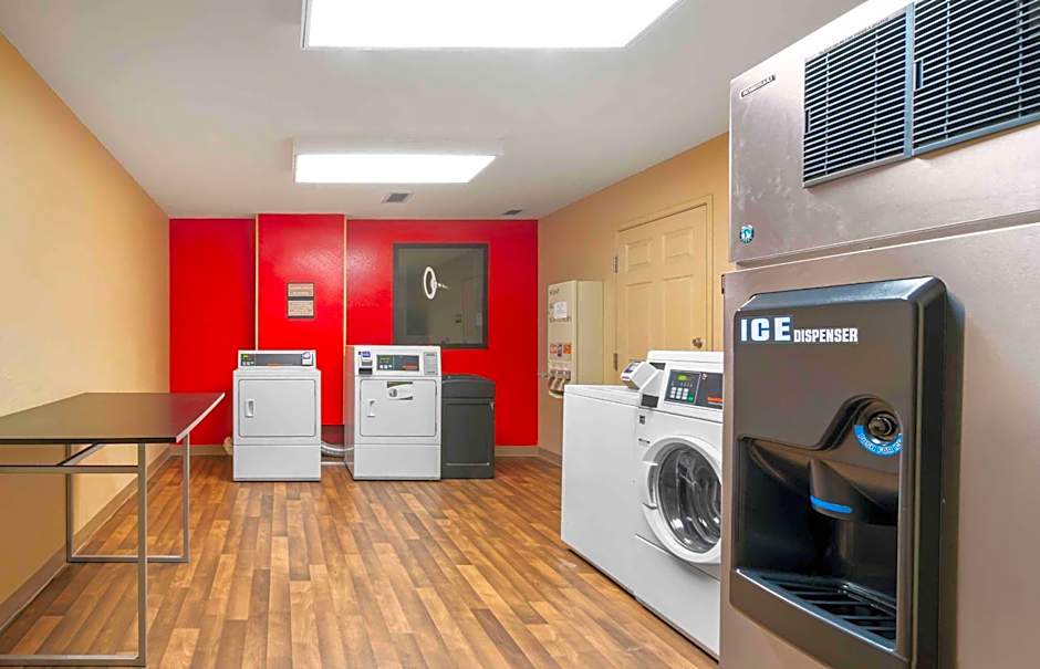 Extended Stay America Suites - Kansas City - Overland Park - Metcalf Ave
