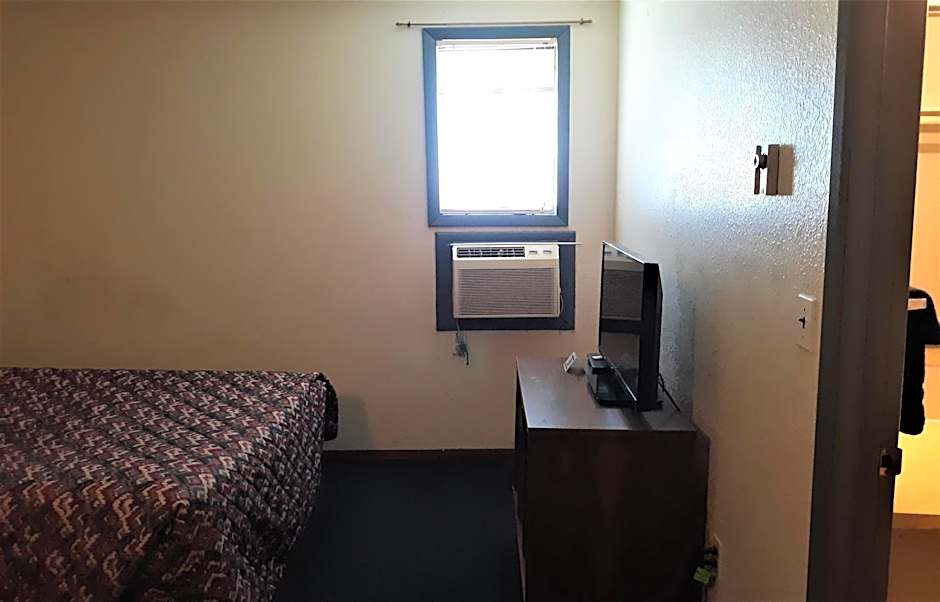 OYO Hotel Cheyenne Wells - US 40