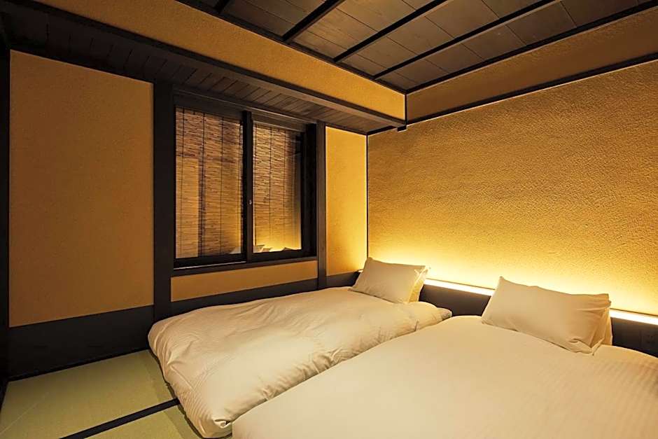 Kyoto Urushiro Wakasaya