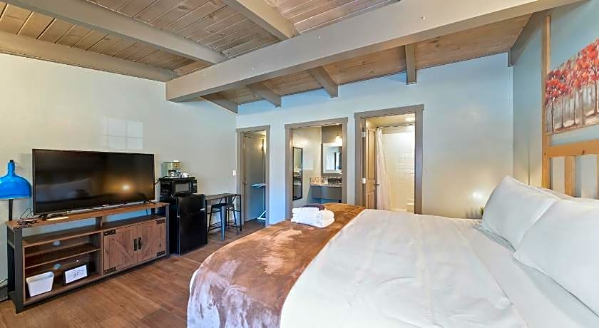 Blue Jay Lodge