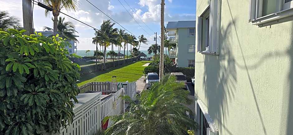 Paradise awaits you at Key Colony Beach