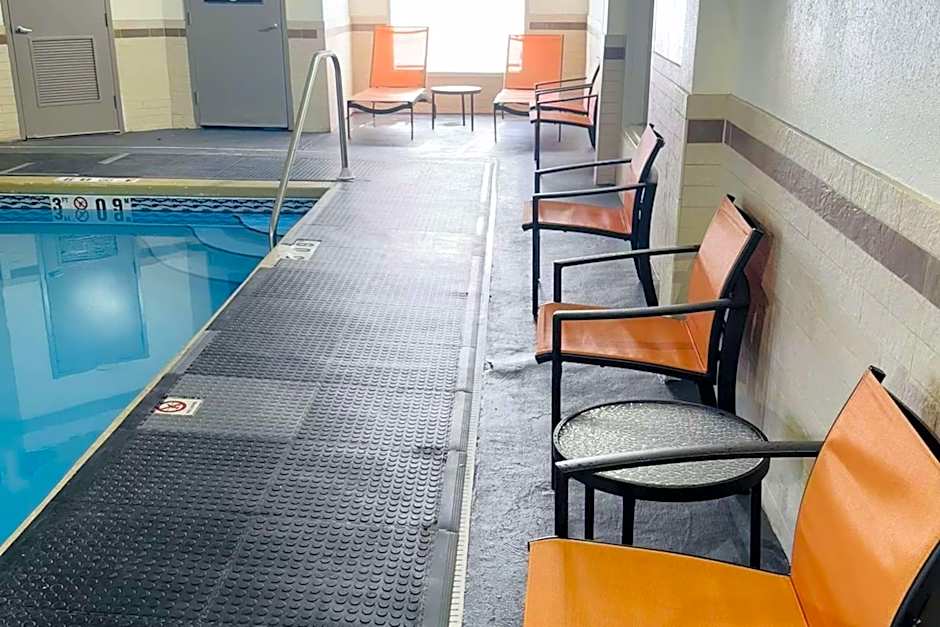 Clarion Pointe Albemarle