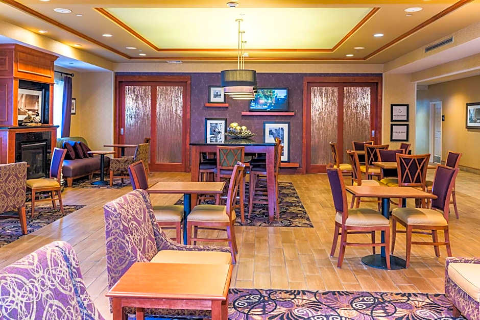 Hampton Inn By Hilton Easton