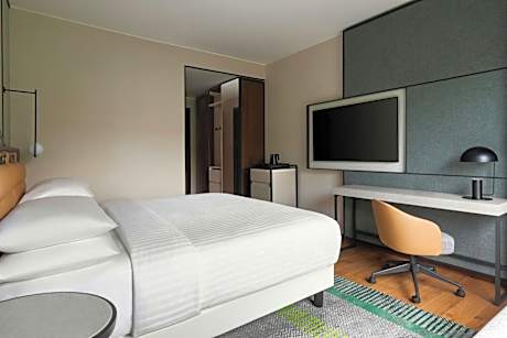 Deluxe Room with Small Double Bed