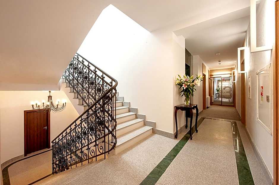 Plaza Boutique Hotel