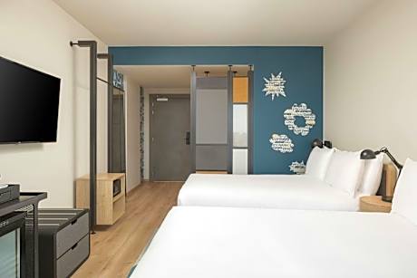 Aloft Family Room