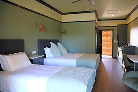 Triple Room with Lake View