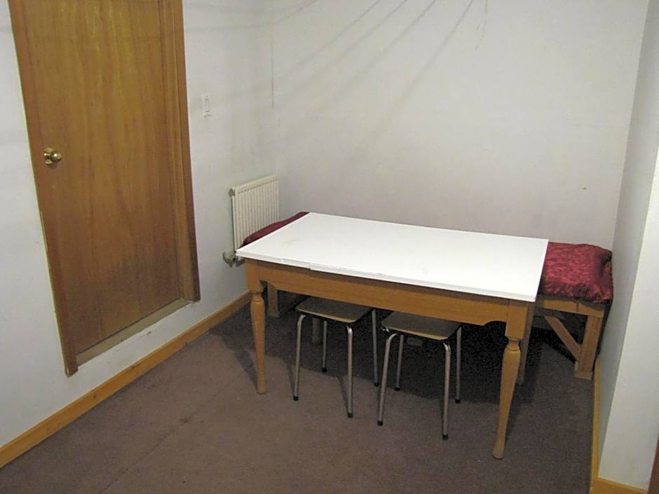 Quiet Bay Inn & Café