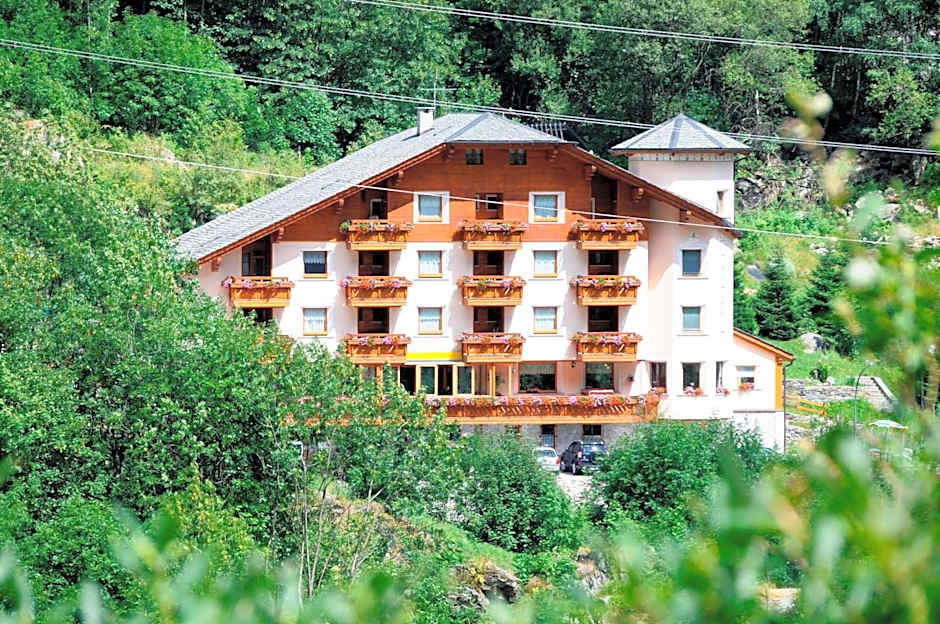 Alps Oriental Wellness HOTEL