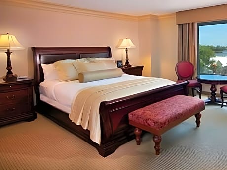 King Room - Non-Smoking