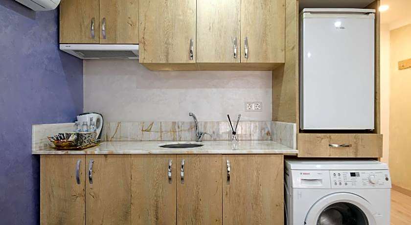 Loren Hotel & Suites