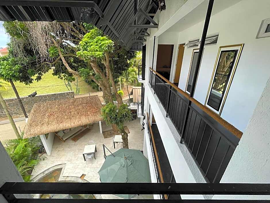 Sous le Badamier Quiet Boutique Hotel with Pool near Grand Baie