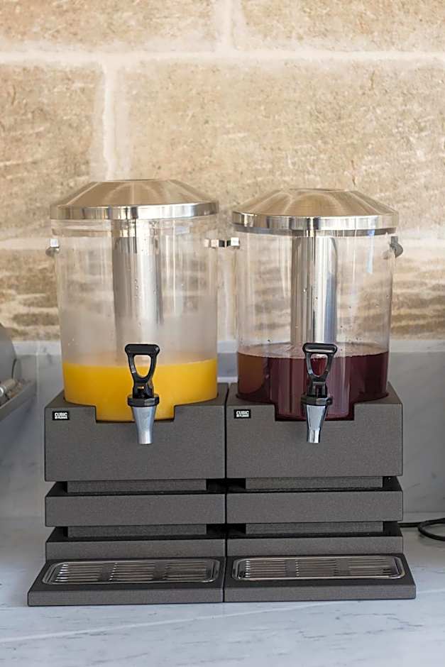 Cesca's Boutique Hotel