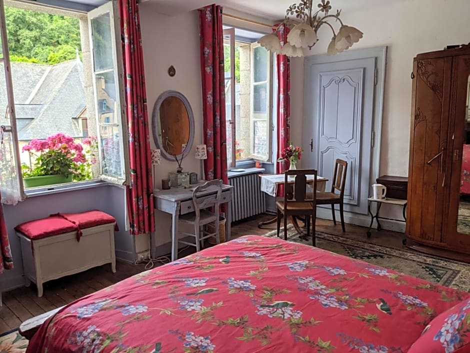 Sweeting's B & B Chailland