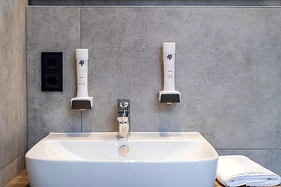 Riverview Apartments by dasPaul