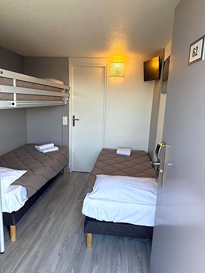 Fasthotel Roissy - Saint-Witz