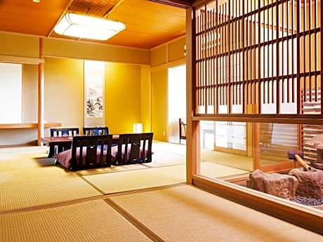 High-Grade Japanese-Style Room [Hana] - River view, with scenic bath hot spring