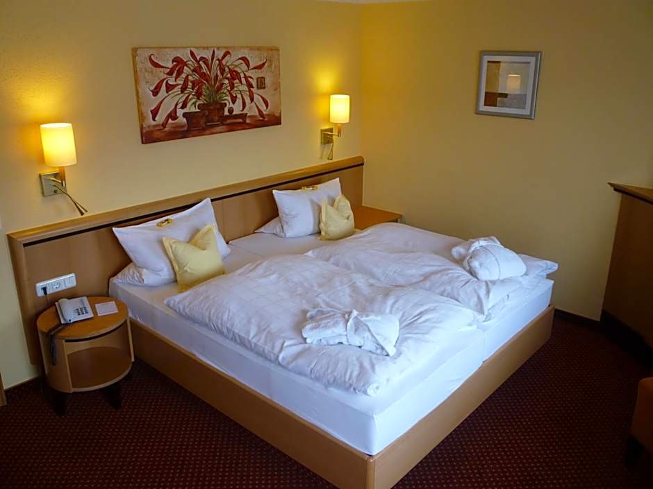 Photo 1 of 5 of Double Room