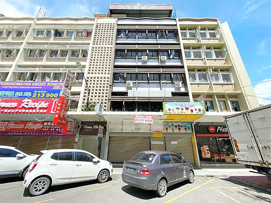 OYO 89398 Doorbellz