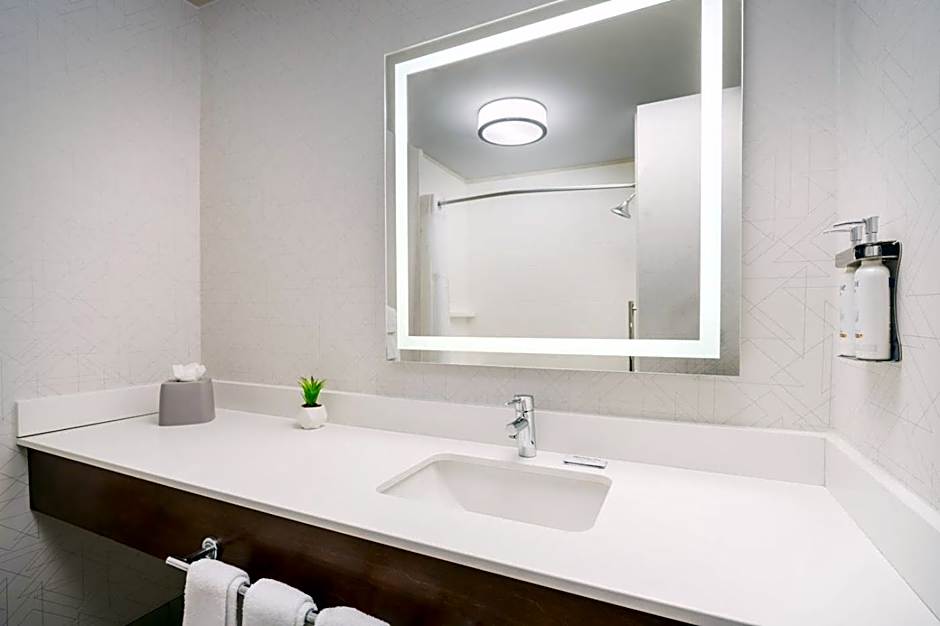 Holiday Inn Express Irondequoit By IHG