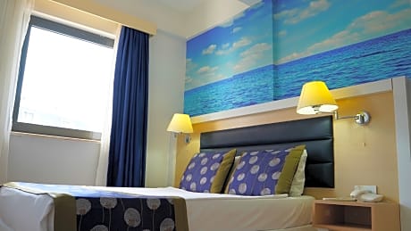 Economy Room (Rear View)