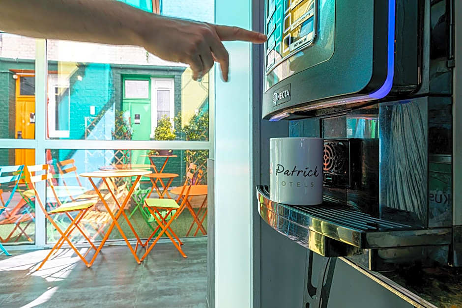 Hotel Alpha Paris Tour Eiffel