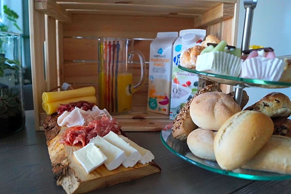 Breakfast at Carin’s