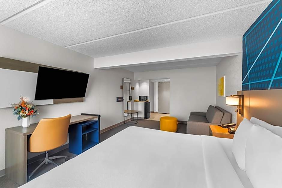 Comfort Suites Austin Airport