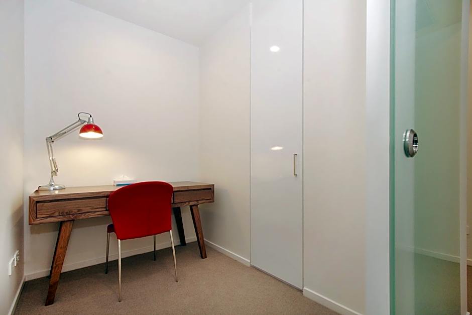 Accommodate Canberra - IQ Smart Apartments