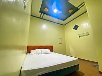 Homestay RN near Taman Bambu Runcing Polewali Mitra RedDoorz