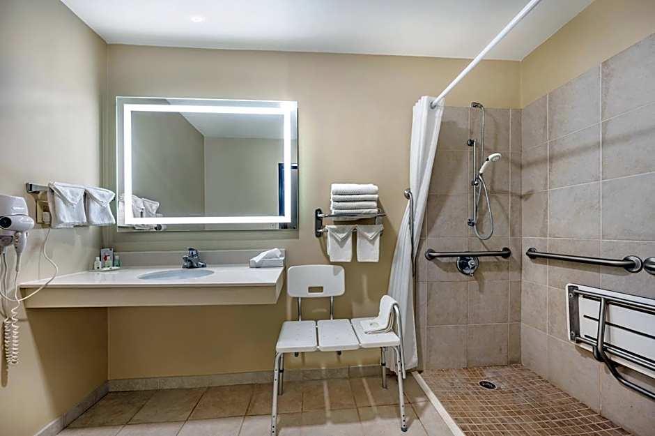Quality Inn & Suites Rockport - Owensboro North