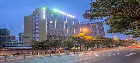 TOWO Topping Hotel Zhanjiang Suixi Passenger Central Station